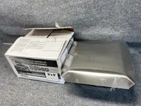 Hy-c 313089391311 Shelter 9x9 Chimney Cap Stainless Steel Single Flue Bolt-on - Small Dent